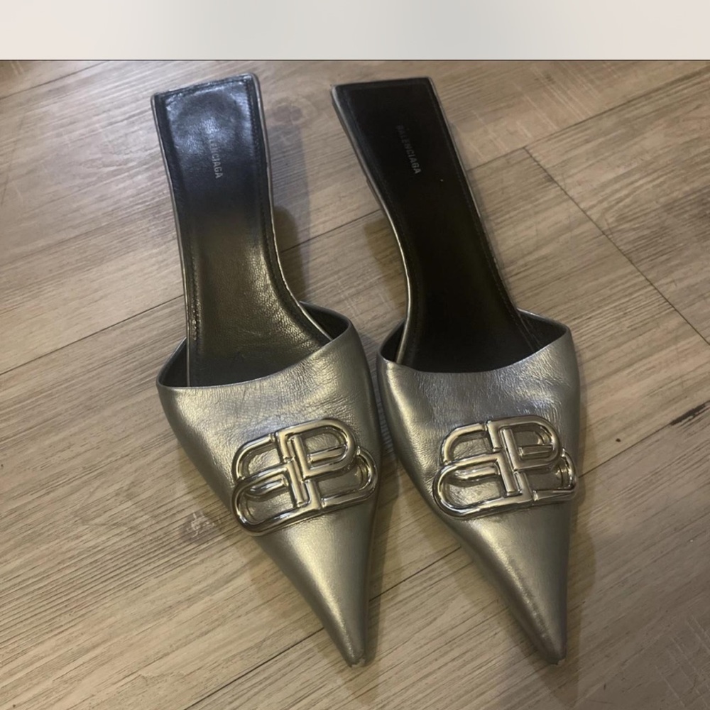 Balenciaga BB Square Knife Mules Metallic Silver sz:38 Retail:$995